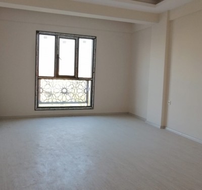 Canbaz Muzaffer Apartmanı / Menderes